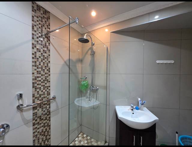 2 BEDROOM APARTMENT TO LET IN DURBAN CENTRAL